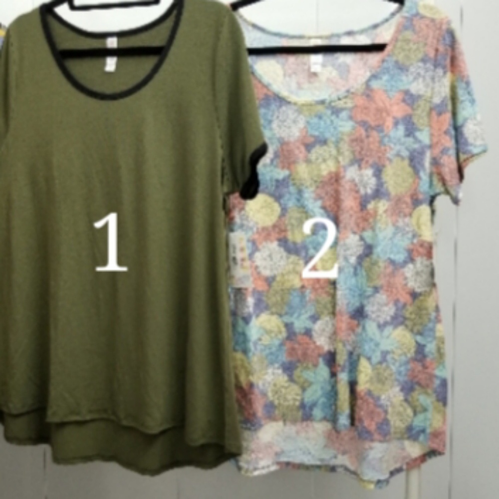 BNWT Classic Tee tops